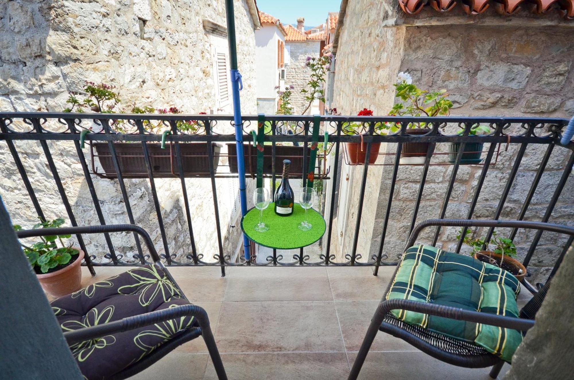 Bell Tower Apartment Budva Ngoại thất bức ảnh